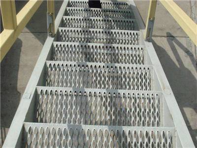 楼梯钢格板图片2